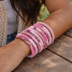 PINK themed Handmade beaded bracelet (1)